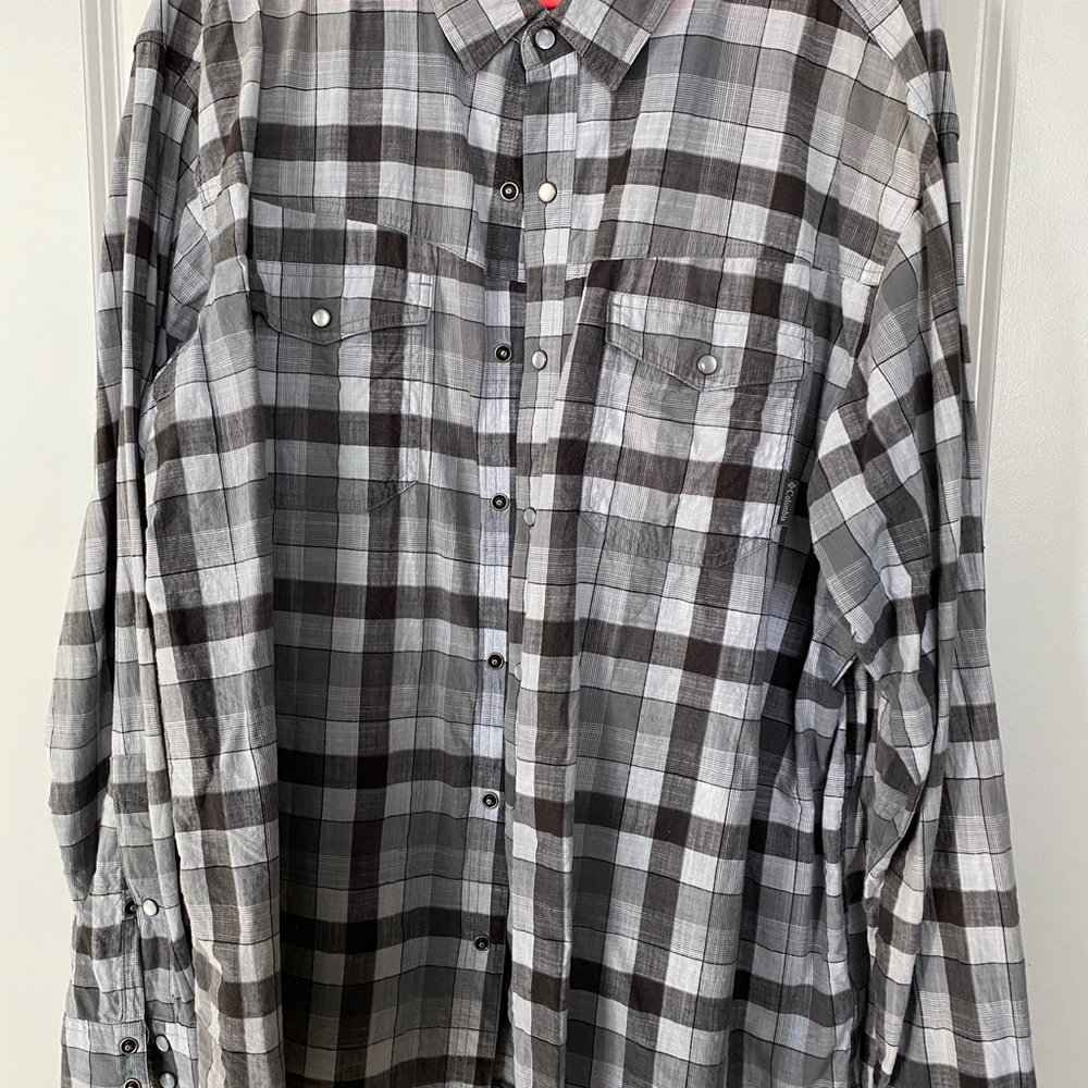 Very Nice Columbia button up